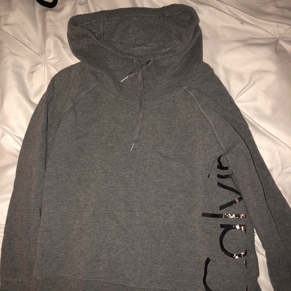 Calvin Klein pullover - Picture 1 of 2